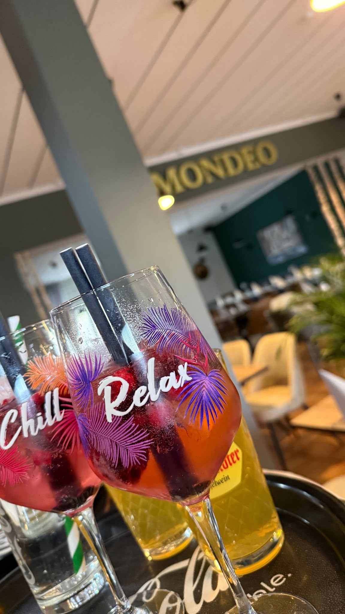Erfrischende Cocktails und Getränke im Mondeo